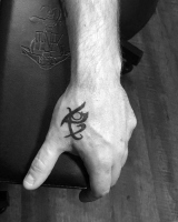 Little-Hand-Tattoo-Ideas17