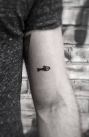 Simple-tattoo-ideas-for-man27